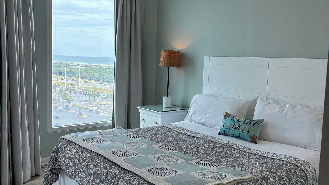 Photo of Bedroom in Destin