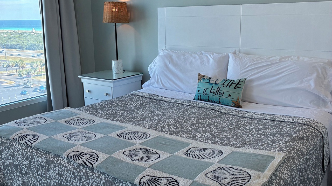 Photo of Bedroom in Destin