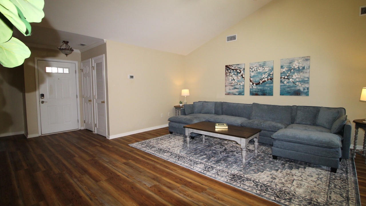 Photo of Livingroom in Valdosta