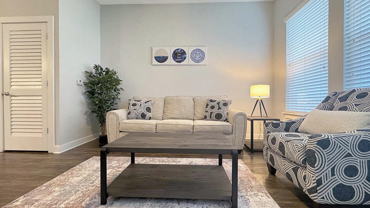 Photo of Livingroom in Carver City - Lincoln Gardens