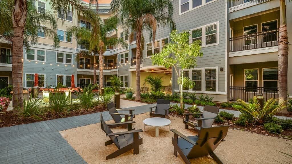 Photo of Patio Balcony in Carver City - Lincoln Gardens