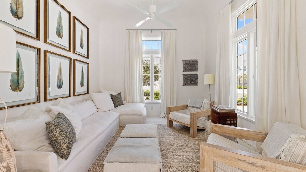 Photo of Livingroom in Seacrest