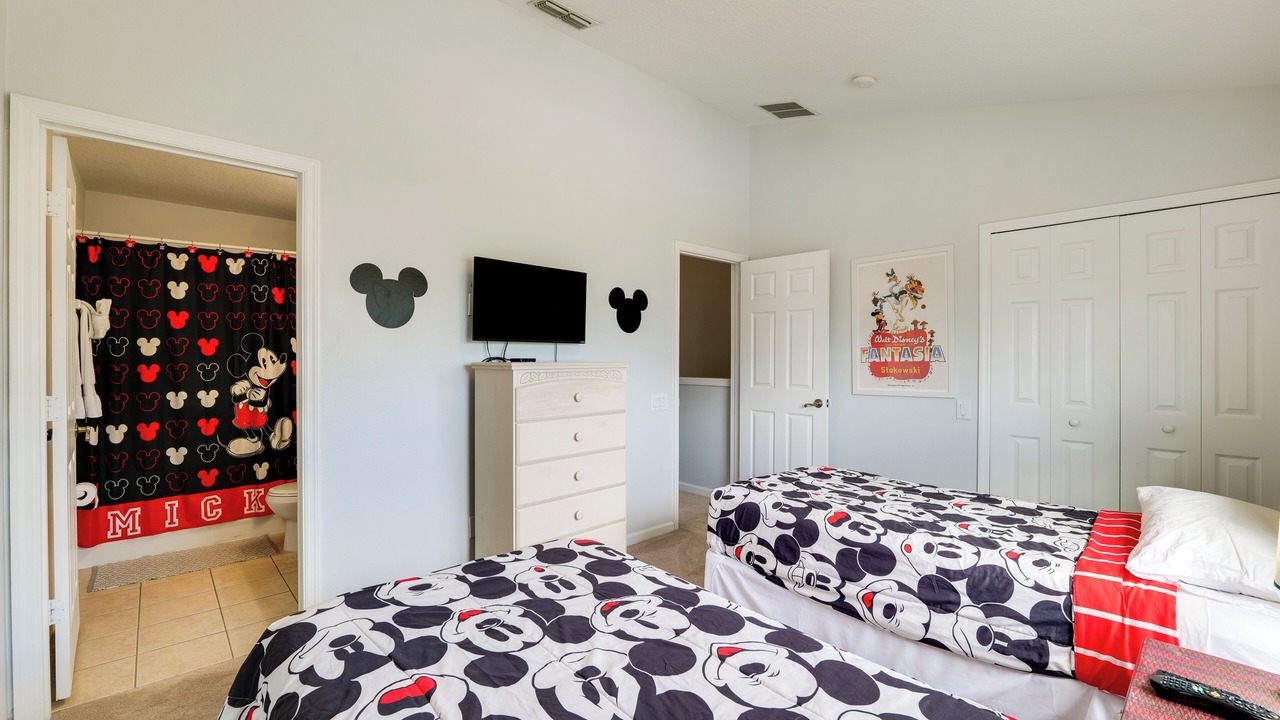 Photo of Bedroom in Windsor Palms