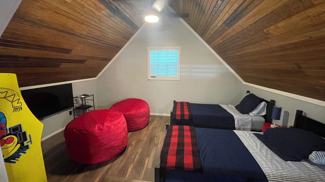 Photo of Bedroom in Five Points