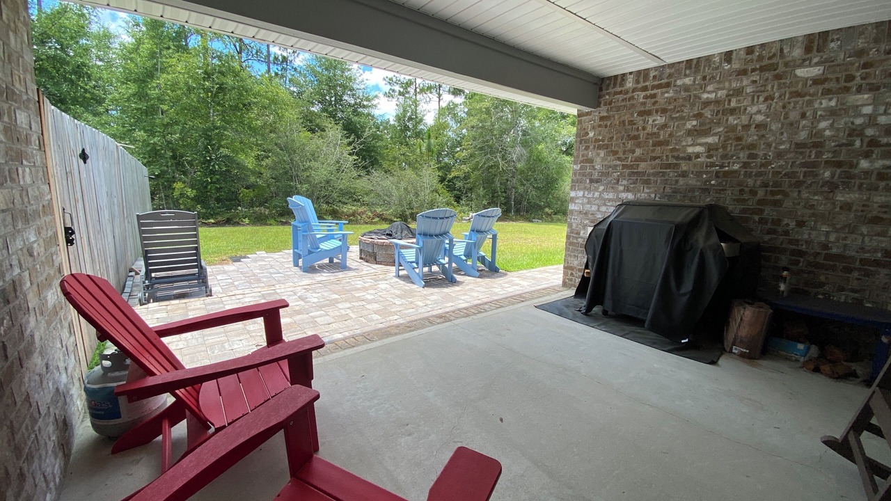 Photo of Patio Balcony in Laurel Hill
