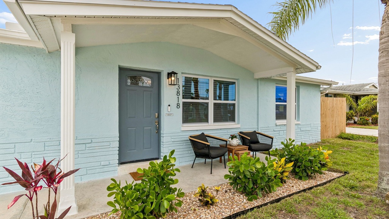 Photo of Patio Balcony in Hudson Beach Estates