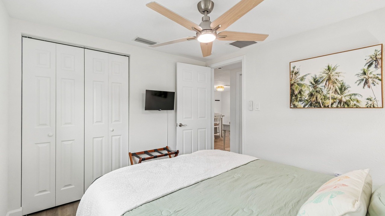 Photo of Bedroom in Hudson Beach Estates
