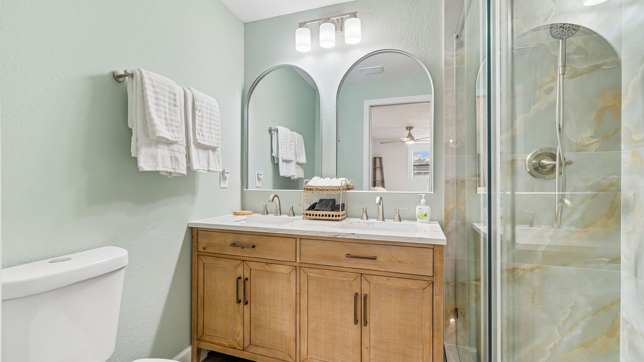 Photo of Bathroom in Hudson Beach Estates