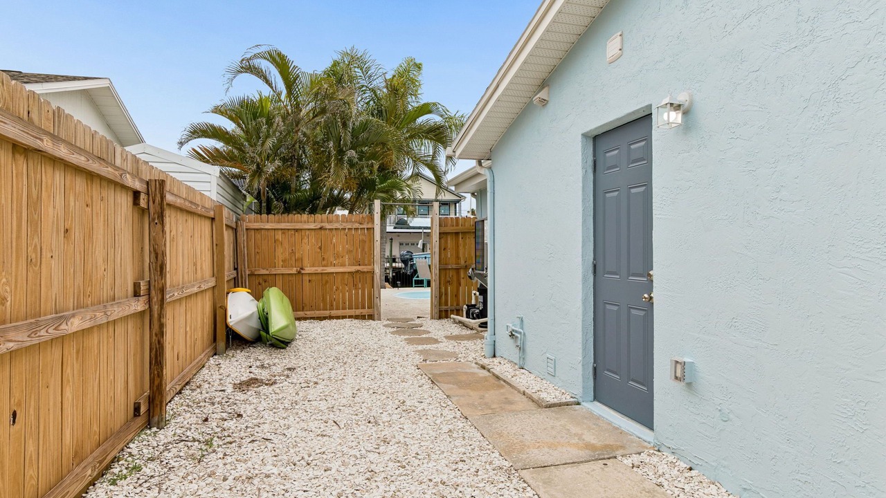 Photo of Outdoor in Hudson Beach Estates