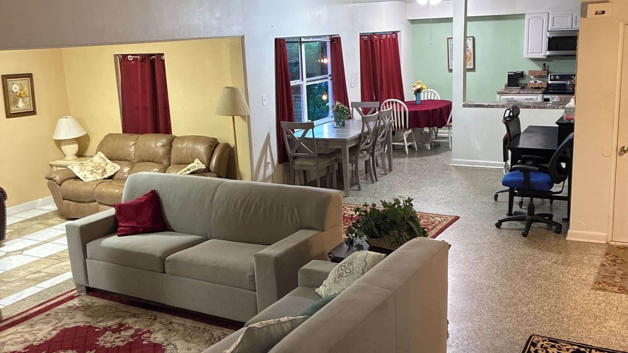 Photo of Livingroom in Fairvilla