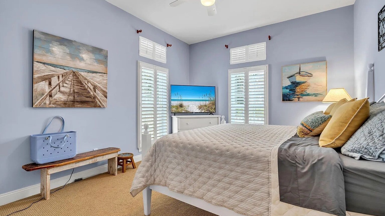Photo of Bedroom in Clipper Cove