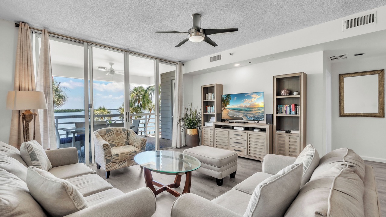 Photo of Livingroom in Whitney Beach