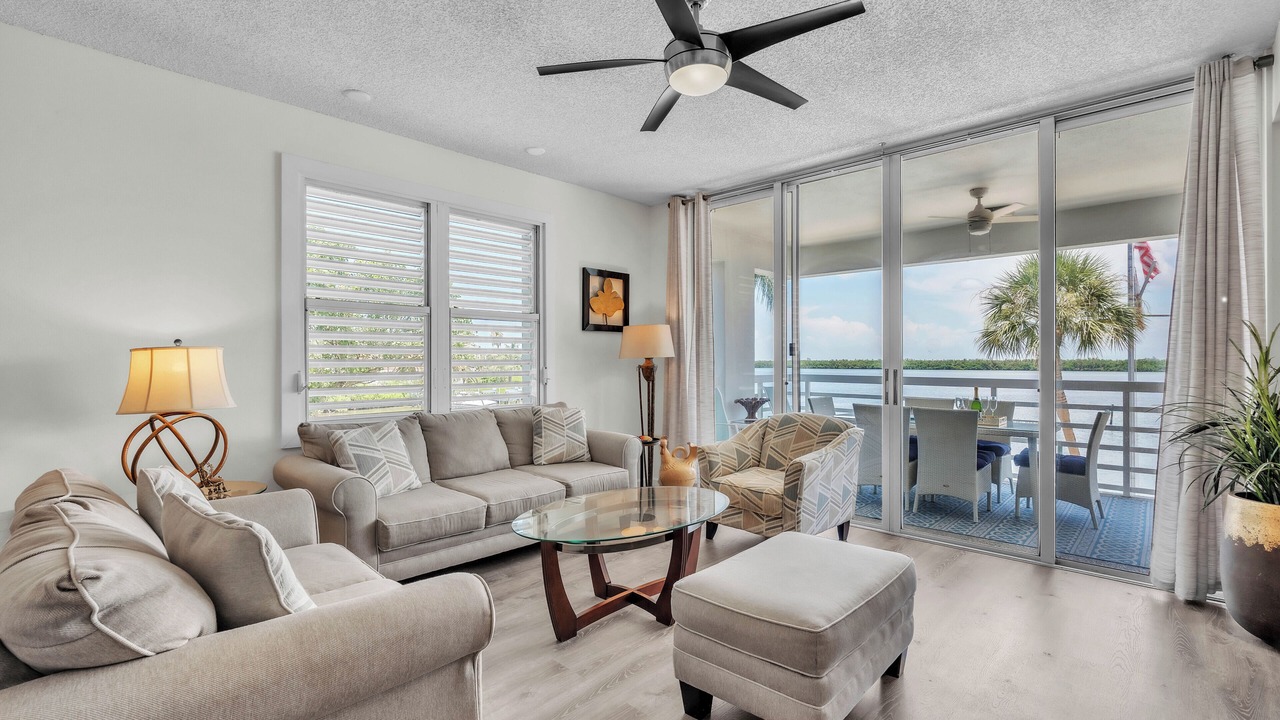 Photo of Livingroom in Whitney Beach