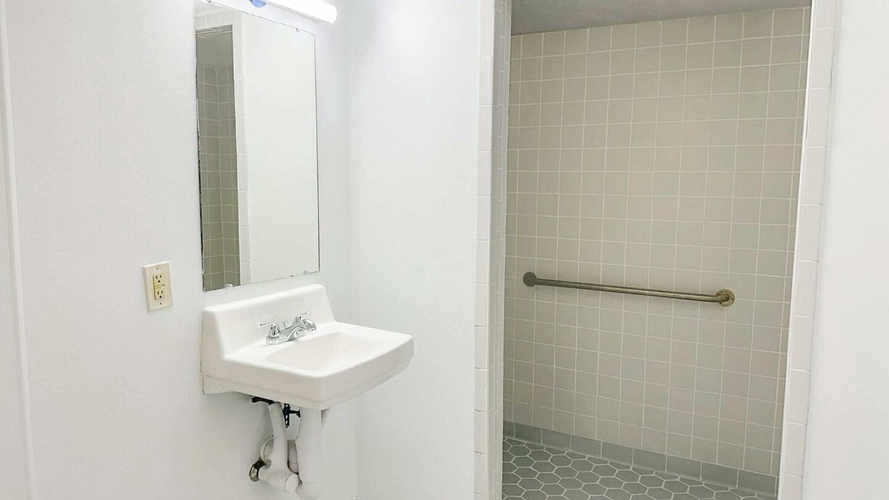 Photo of Bathroom in Hahira