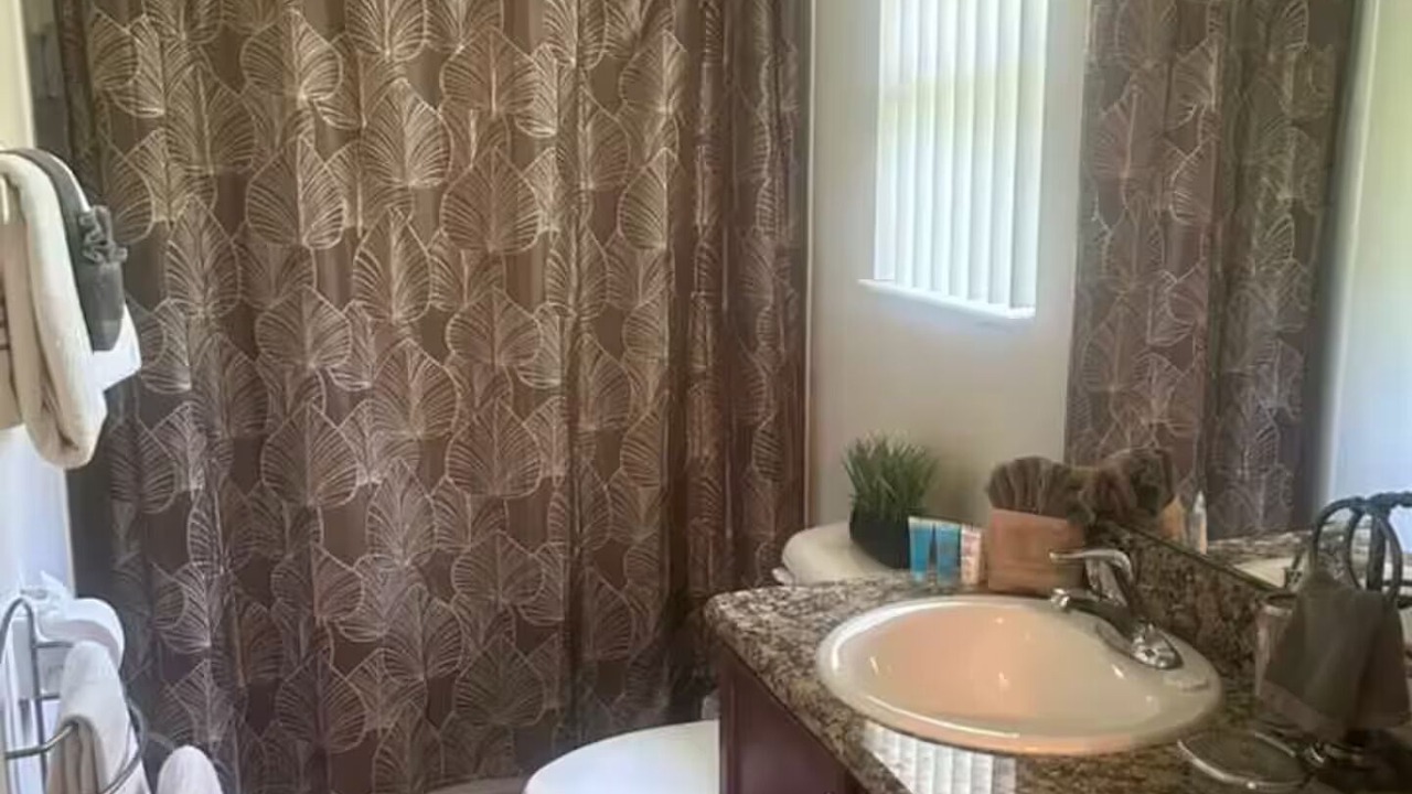 Photo of Bathroom in Seasons