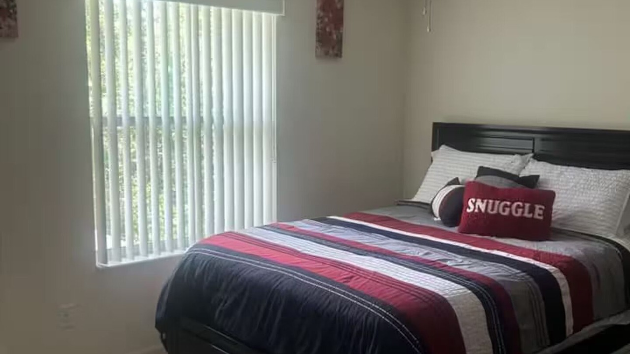 Photo of Bedroom in Seasons