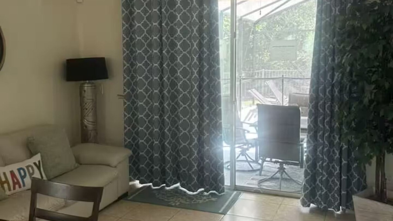 Photo of Livingroom in Seasons