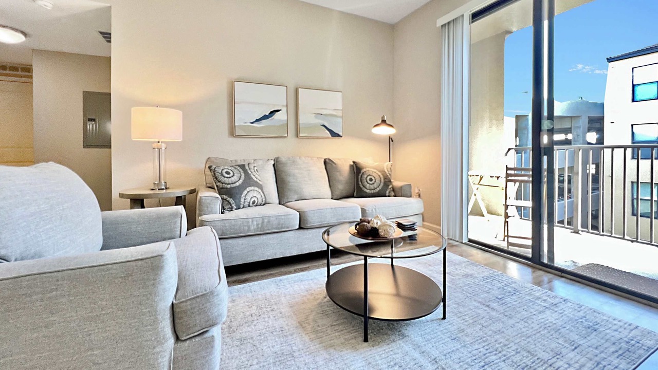Photo of Livingroom in Carver City - Lincoln Gardens