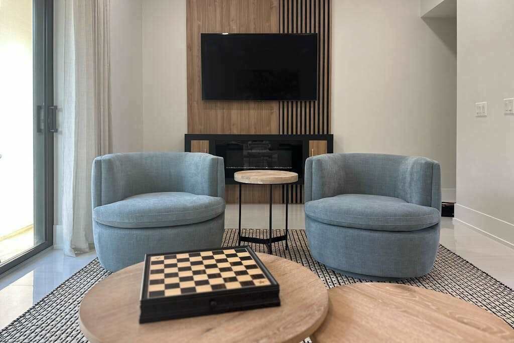 Photo of Livingroom in Downtown