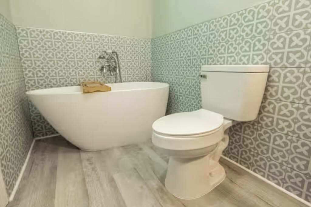 Photo of Bathroom in Bayou Oaks