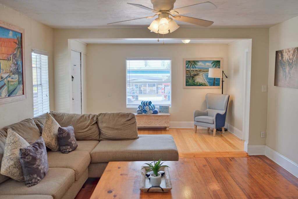 Photo of Livingroom in Ilexhurst