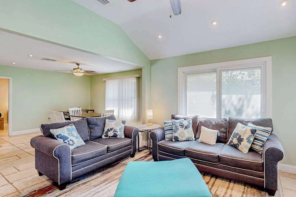Photo of Livingroom in Bayou Oaks