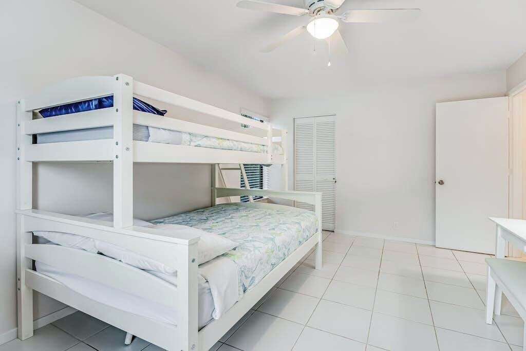 Photo of Bedroom in Longbeach Village