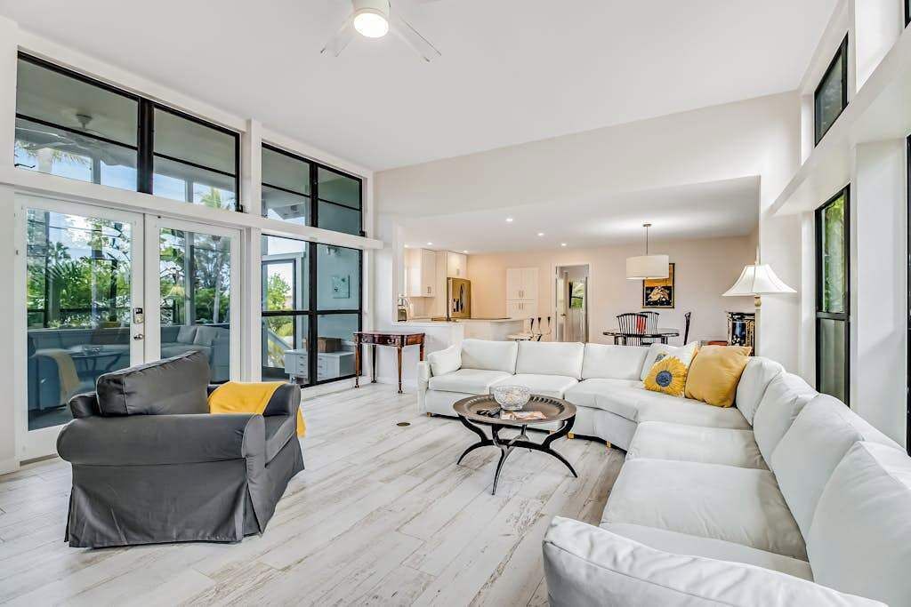 Photo of Livingroom in Longbeach Village
