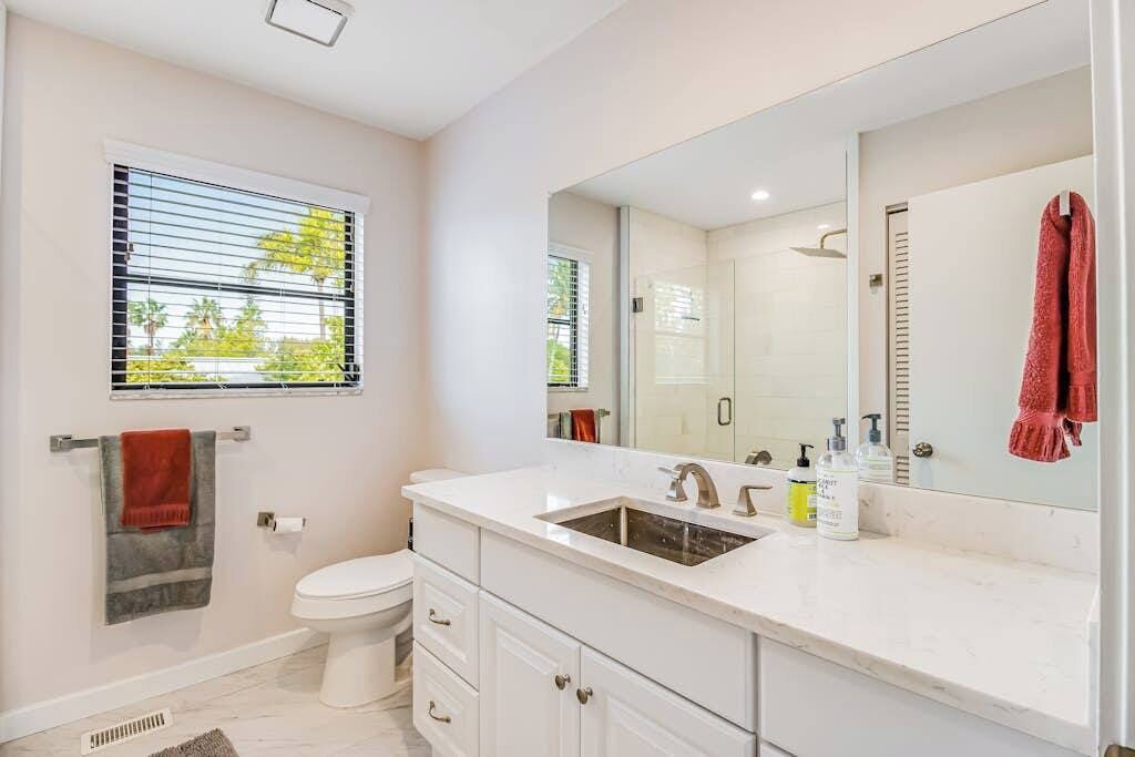 Photo of Bathroom in Longbeach Village