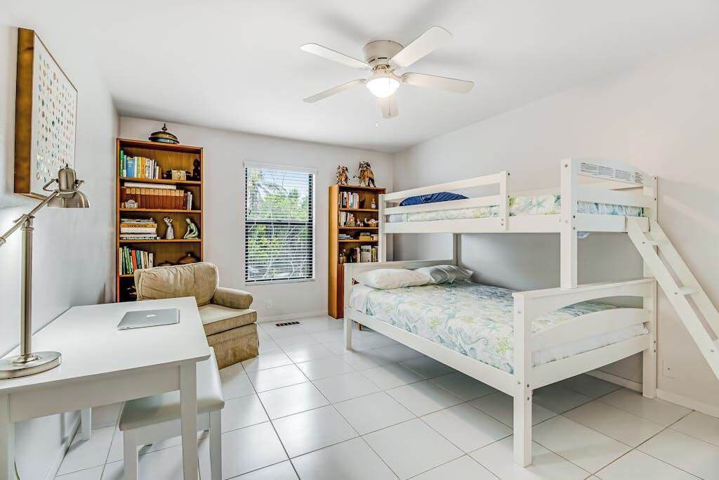 Photo of Bedroom in Longbeach Village