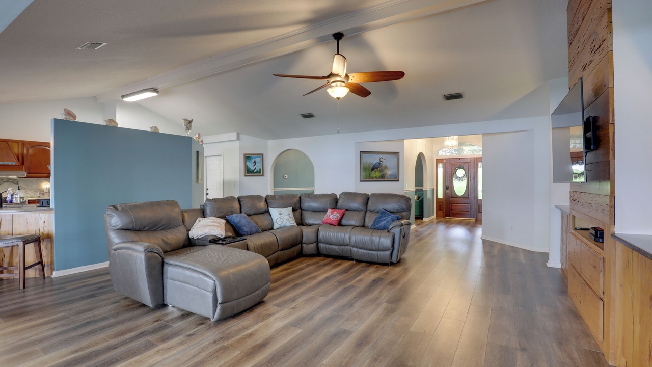 Photo of Livingroom in Keystone Heights