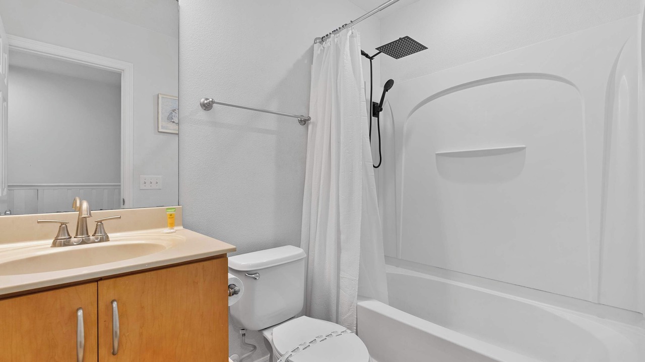 Photo of Bathroom in Crestwynd Bay