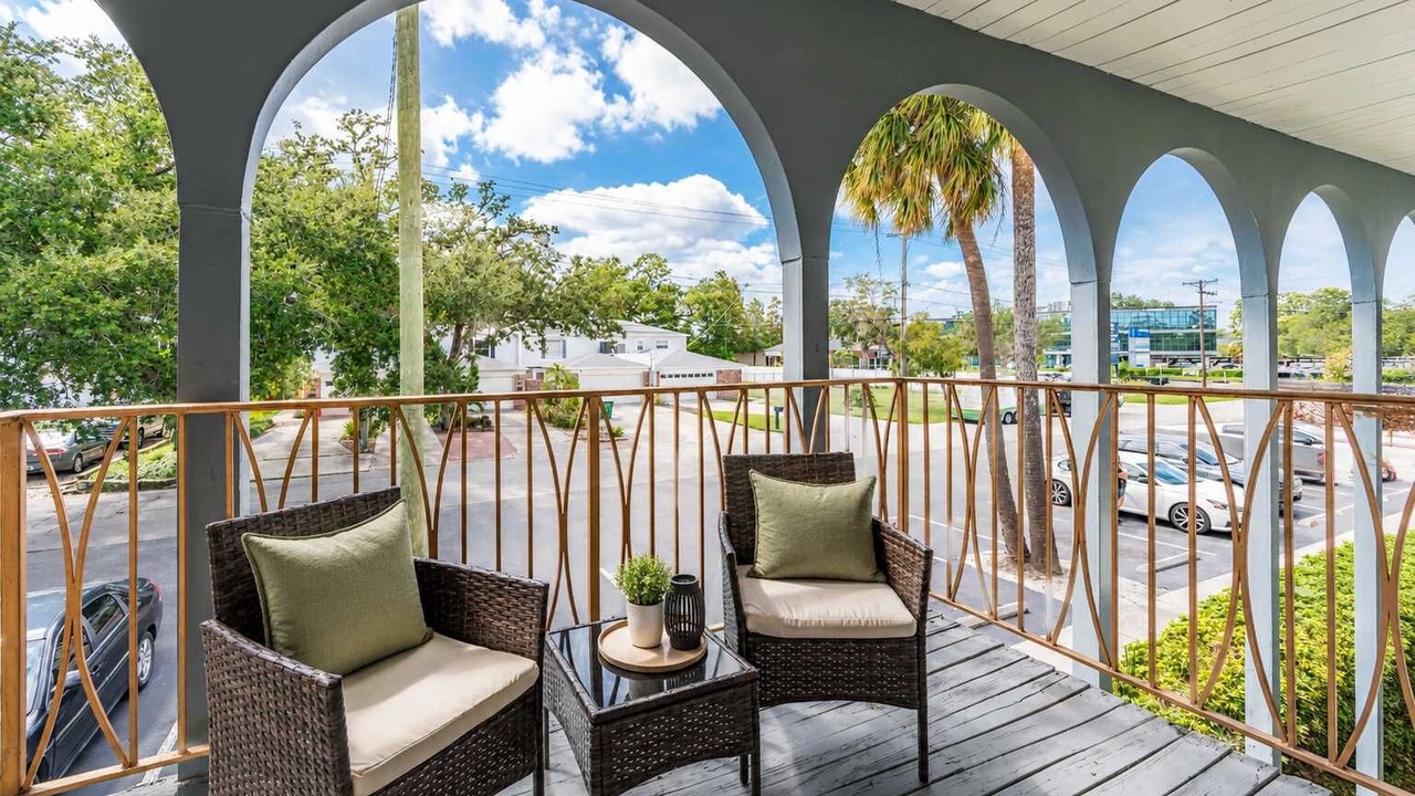 Photo of Patio Balcony in Beach Park