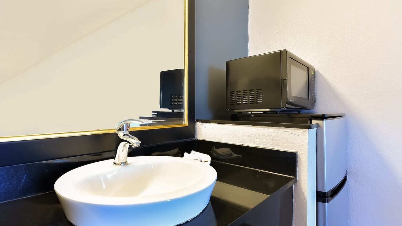 Photo of Bathroom in Valdosta