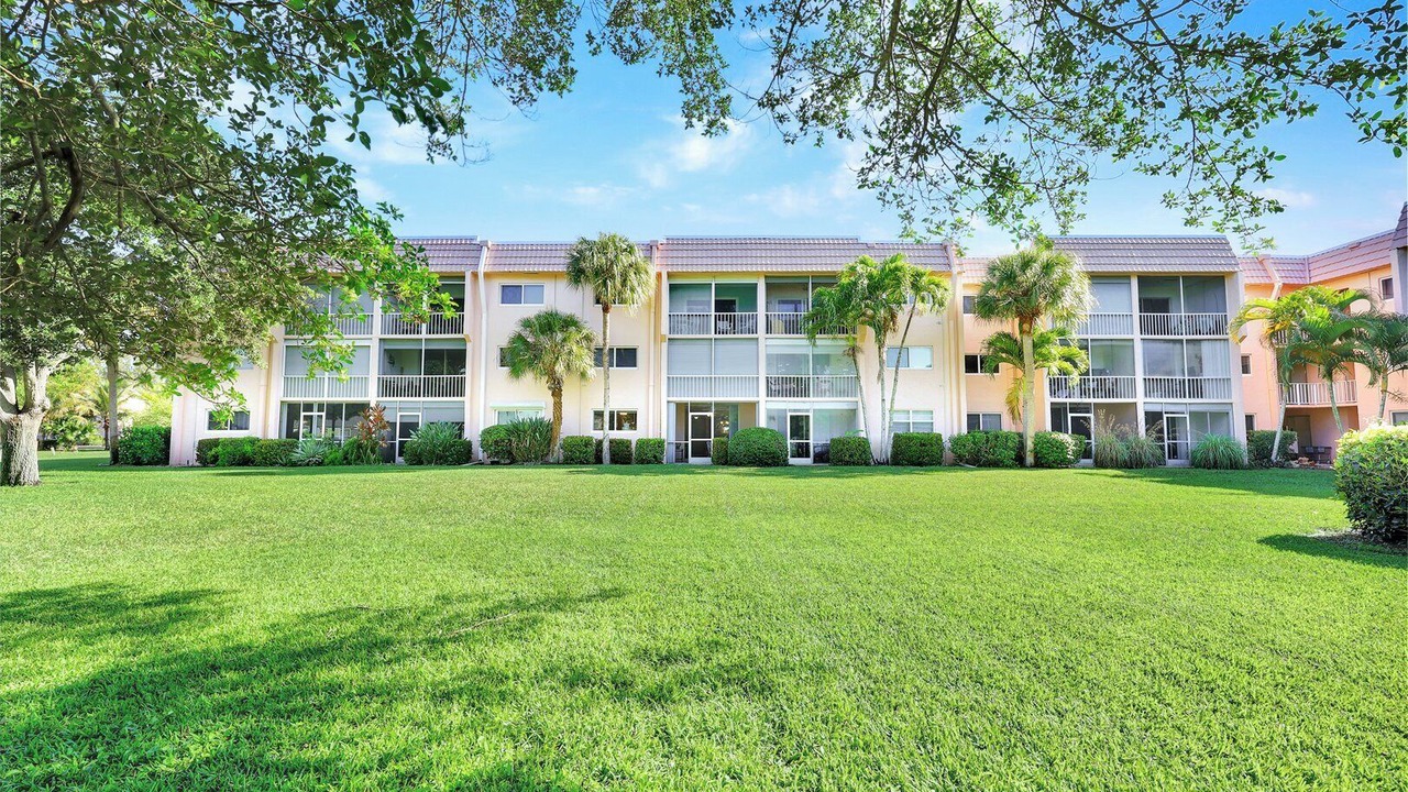 Photo of Outdoor in Central Naples