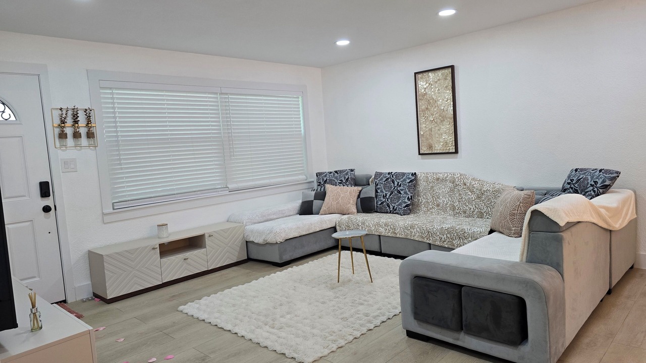 Photo of Livingroom in Clearwater