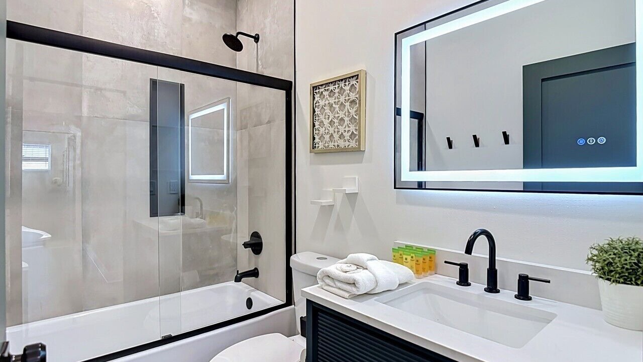 Photo of Bathroom in Sulphur Springs