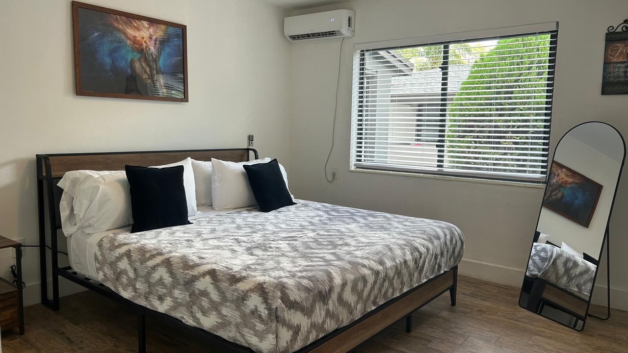 Photo of Bedroom in The Roads