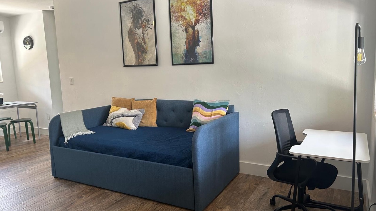 Photo of Livingroom in The Roads