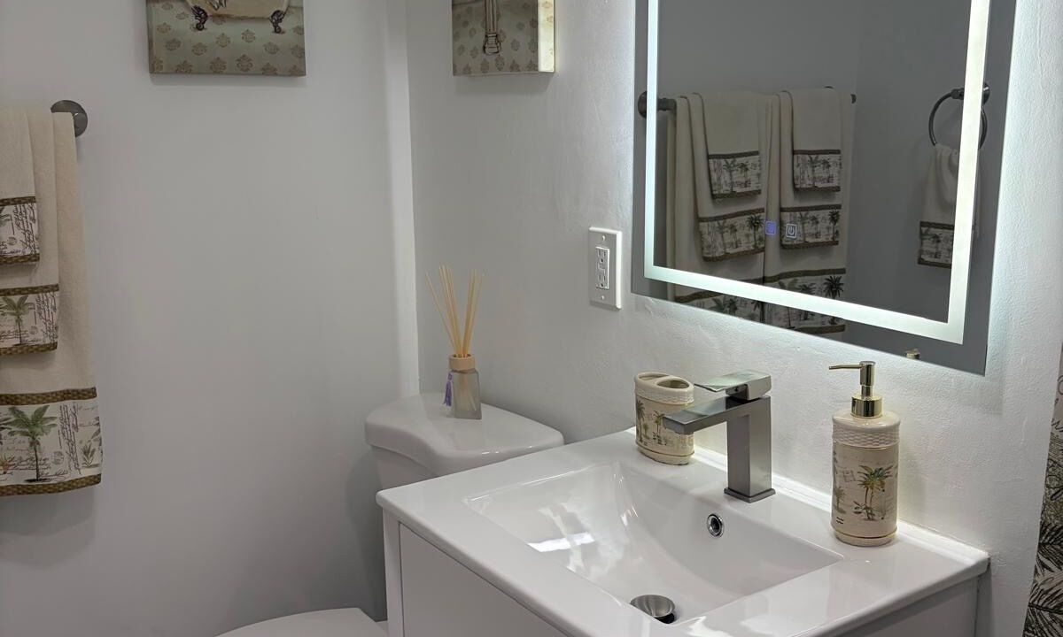 Photo of Bathroom in North Lauderdale