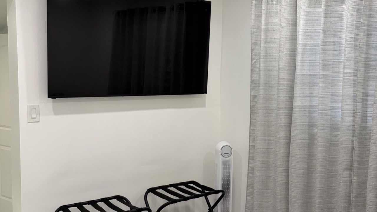 Photo of Bedroom in North Lauderdale