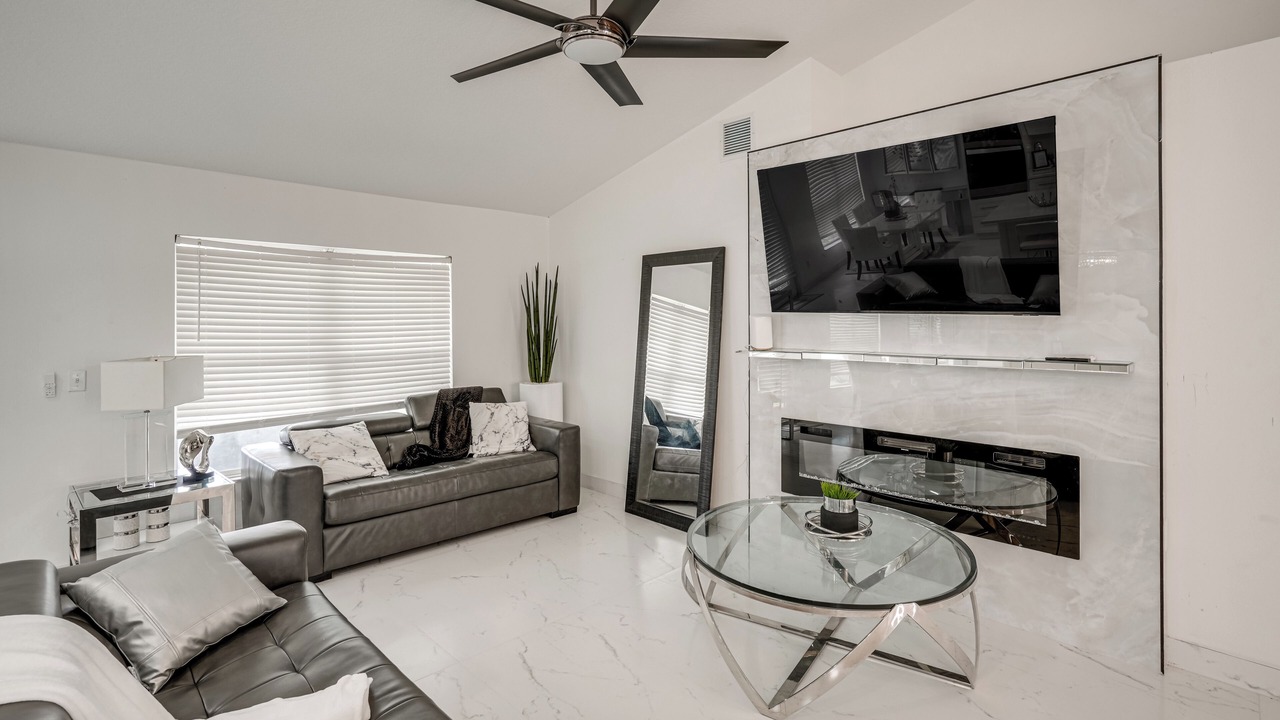 Photo of Livingroom in Port Saint Lucie