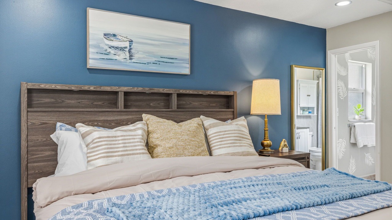 Photo of Bedroom in Brooksville