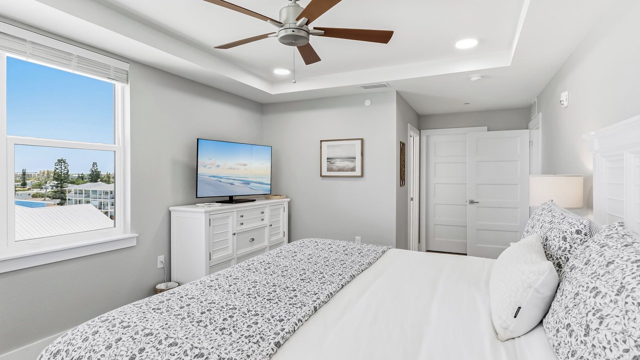 Photo of Bedroom in Madeira Beach