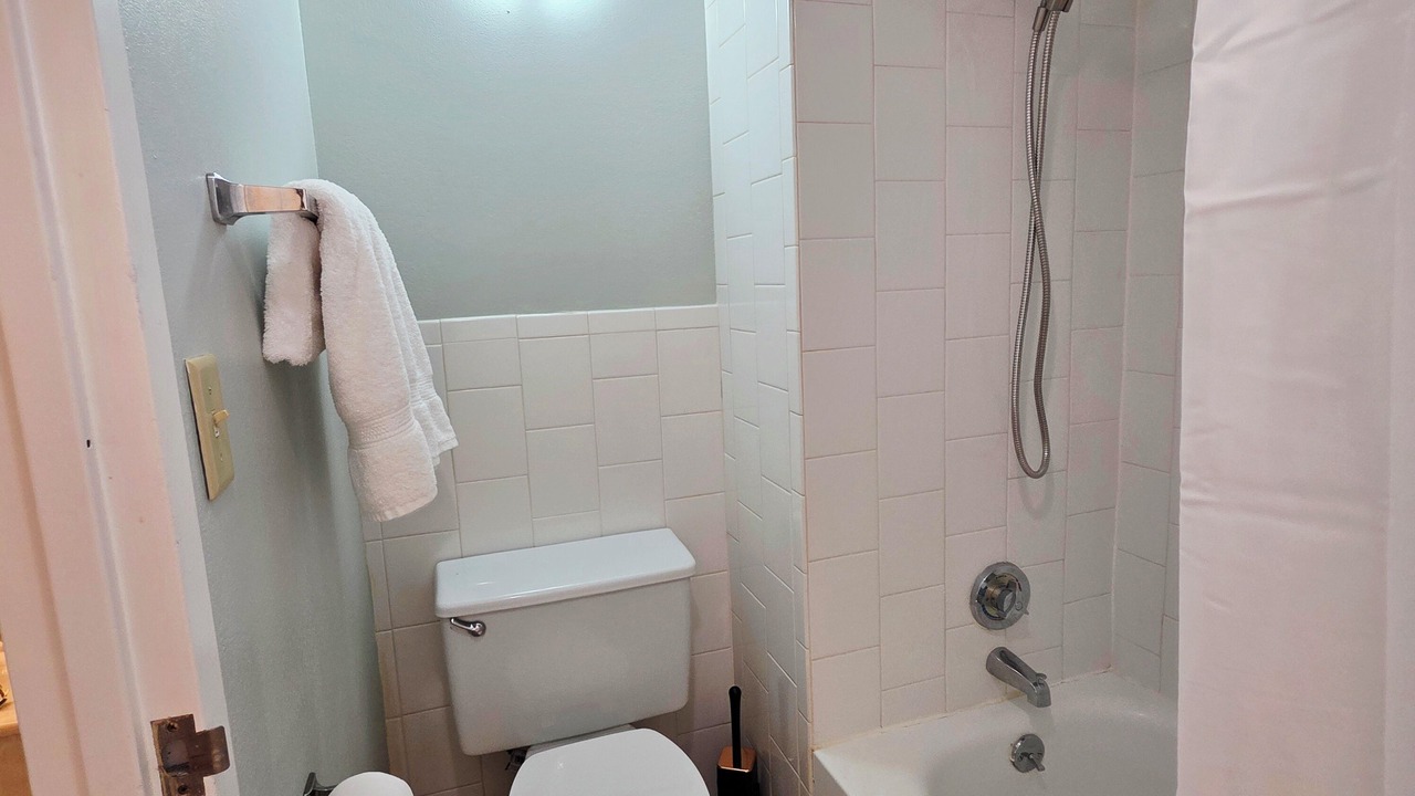 Photo of Bathroom in Schulte Park