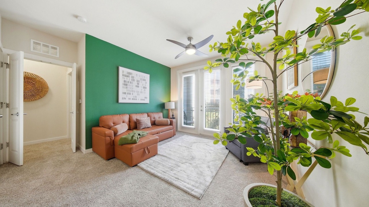 Photo of Livingroom in Courier City - Oscawana