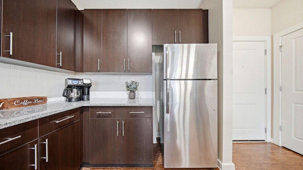 Photo of Kitchen in Courier City - Oscawana