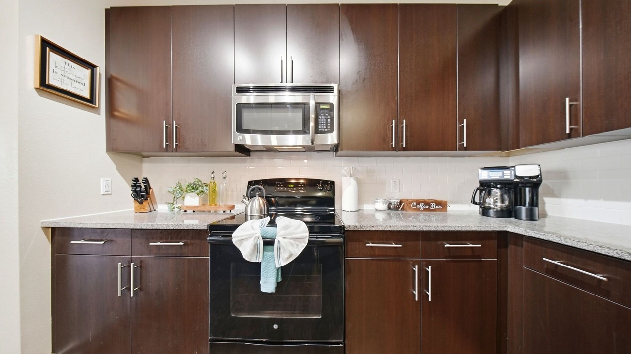 Photo of Kitchen in Courier City - Oscawana