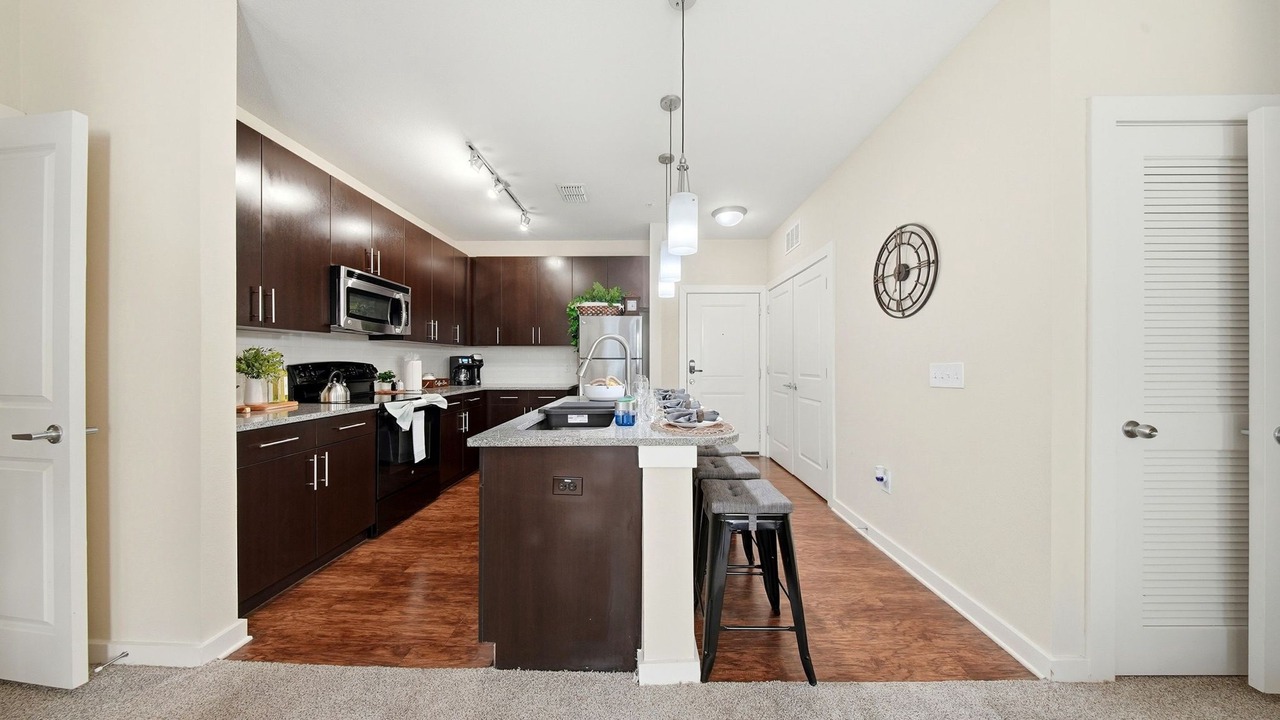 Photo of Kitchen in Courier City - Oscawana