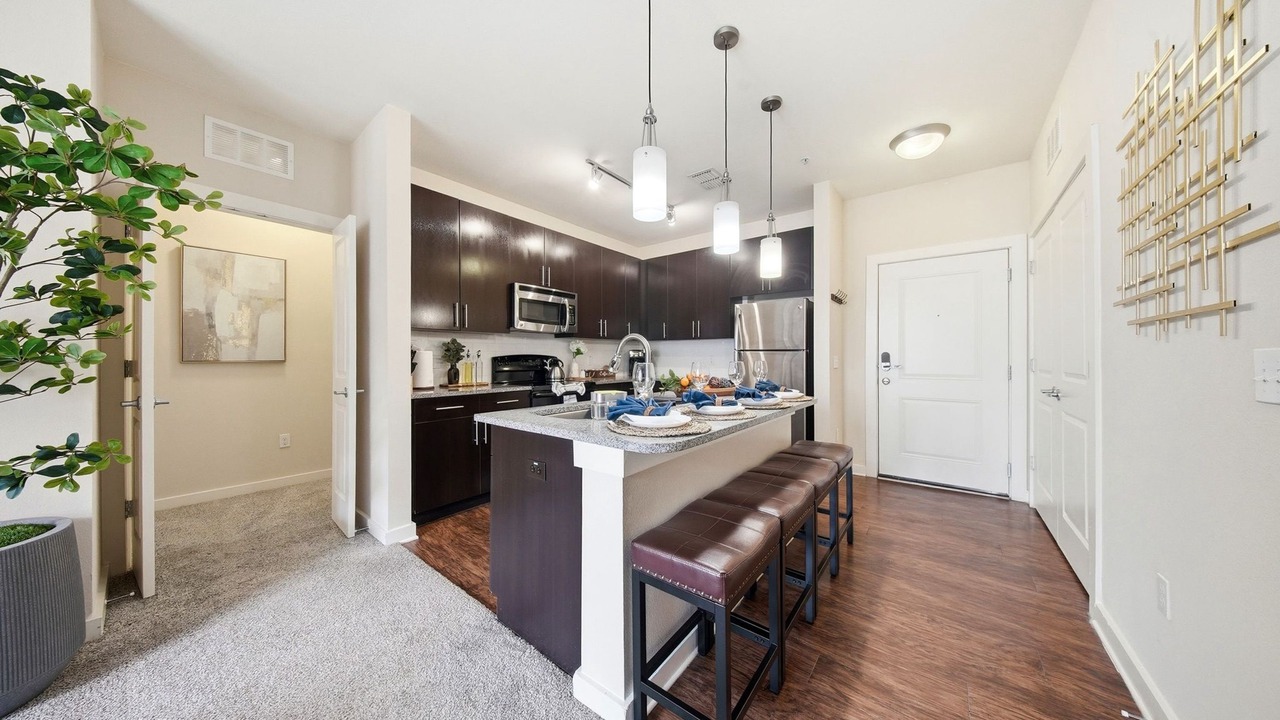 Photo of Kitchen in Courier City - Oscawana